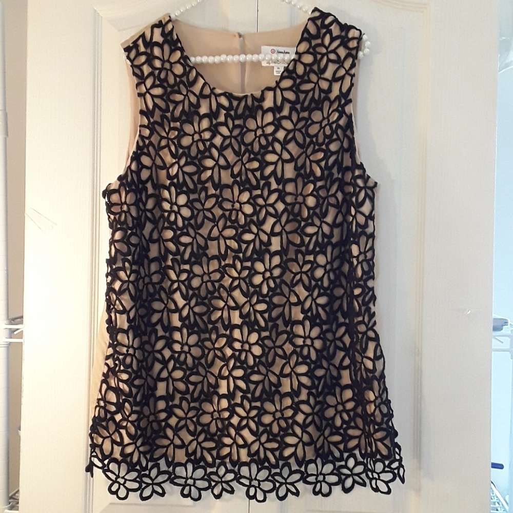 Beautiful Women's Lela Rose Top